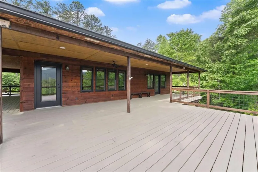707 S Fern Cove Road S Sautee Nacoochee, GA 30571