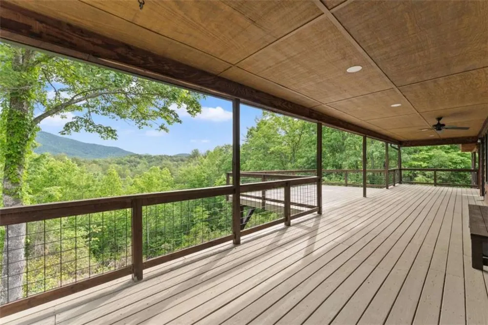 707 S Fern Cove Road S Sautee Nacoochee, GA 30571