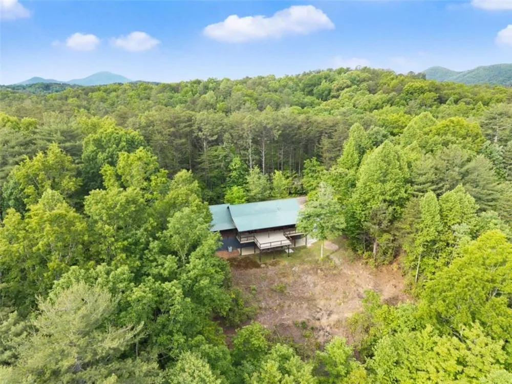 707 S Fern Cove Road S Sautee Nacoochee, GA 30571