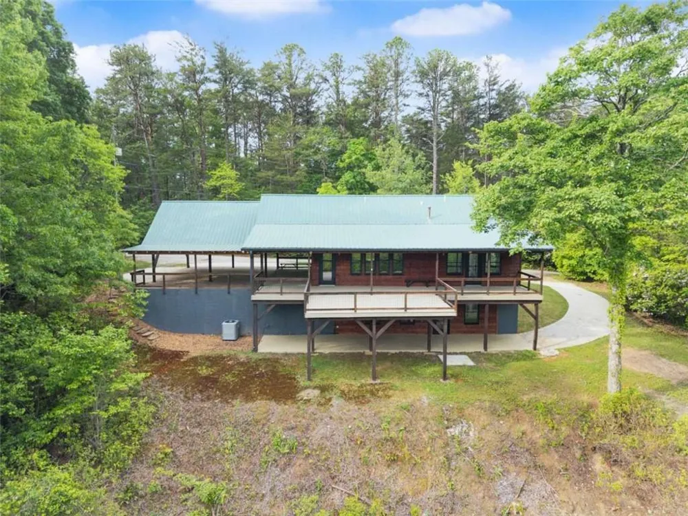 707 S Fern Cove Road S Sautee Nacoochee, GA 30571