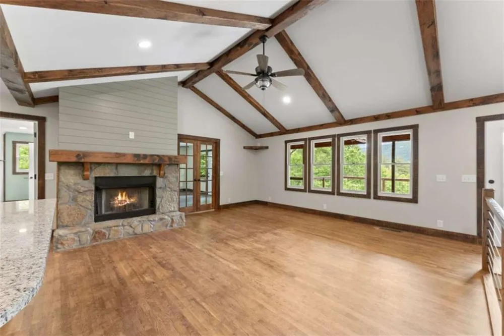 707 S Fern Cove Road S Sautee Nacoochee, GA 30571