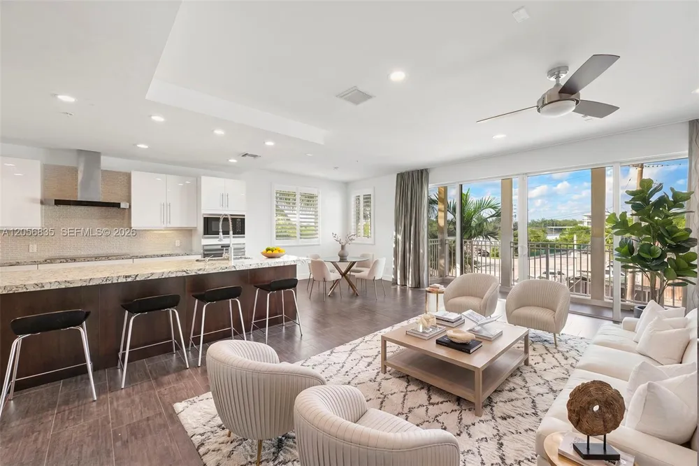 348 Elm St #B-10 Hollywood, FL 33019