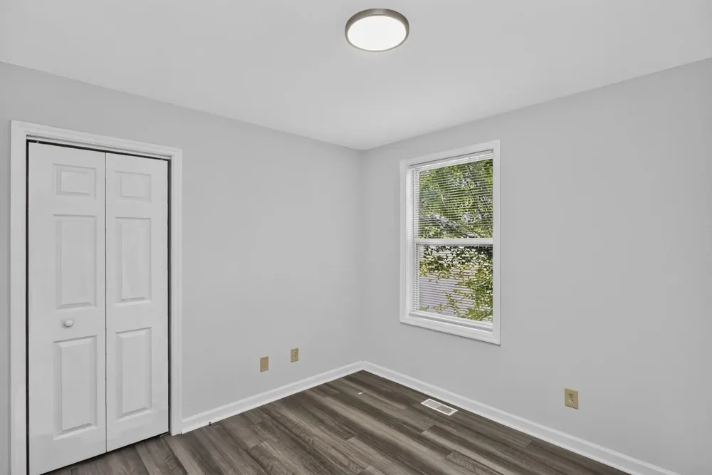 1009 Lynndale Dr Castalian Springs, TN 37031