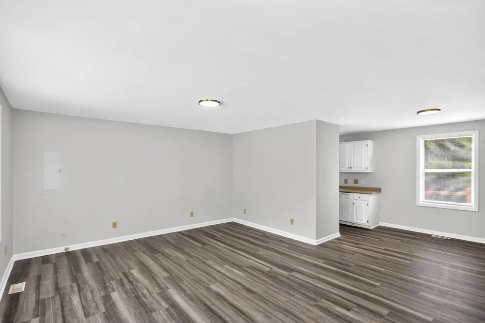 1009 Lynndale Dr Castalian Springs, TN 37031