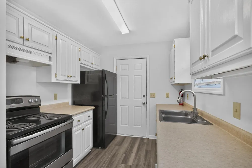 1009 Lynndale Dr Castalian Springs, TN 37031