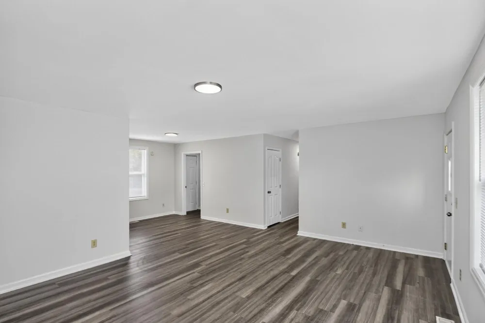 1009 Lynndale Dr Castalian Springs, TN 37031