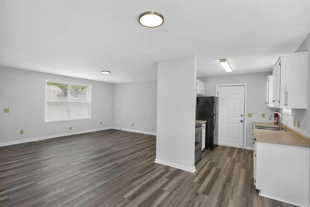 1009 Lynndale Dr Castalian Springs, TN 37031