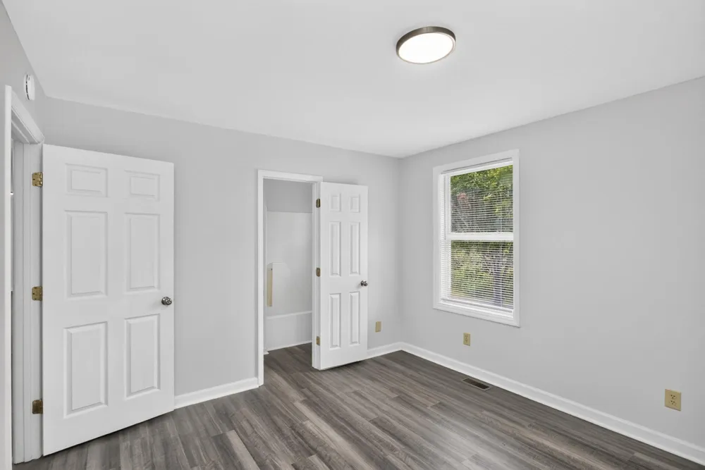 1009 Lynndale Dr Castalian Springs, TN 37031