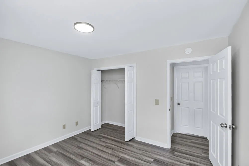 1009 Lynndale Dr Castalian Springs, TN 37031
