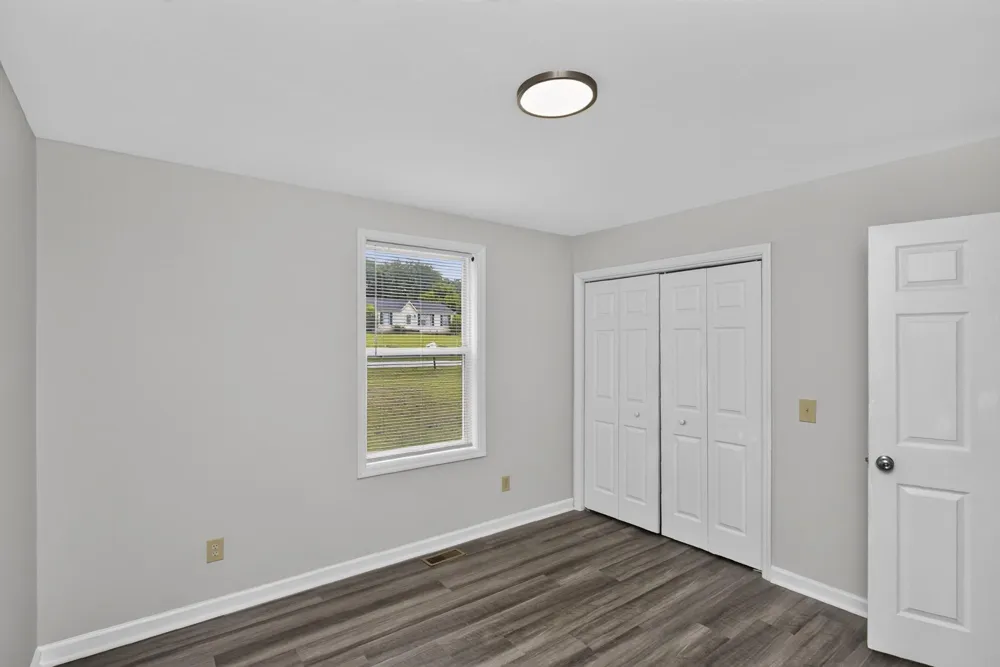 1009 Lynndale Dr Castalian Springs, TN 37031