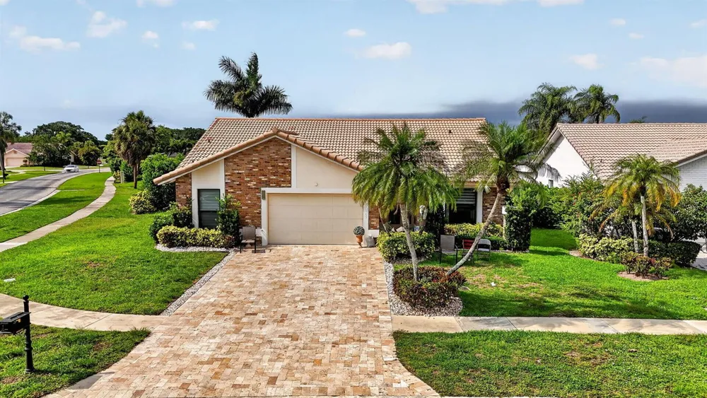 10065 Camelback Lane Boca Raton, FL 33498