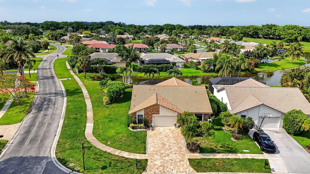 10065 Camelback Lane Boca Raton, FL 33498