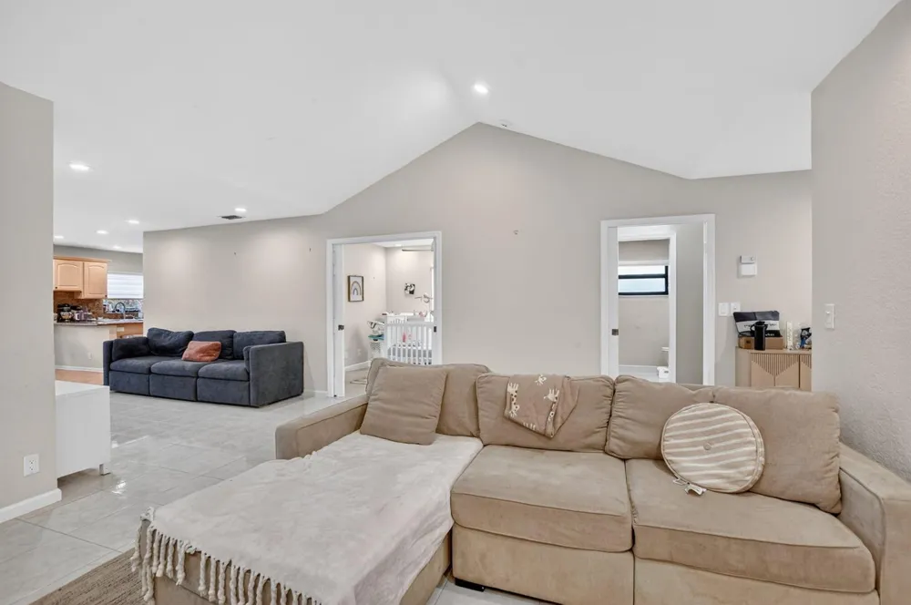 10065 Camelback Lane Boca Raton, FL 33498