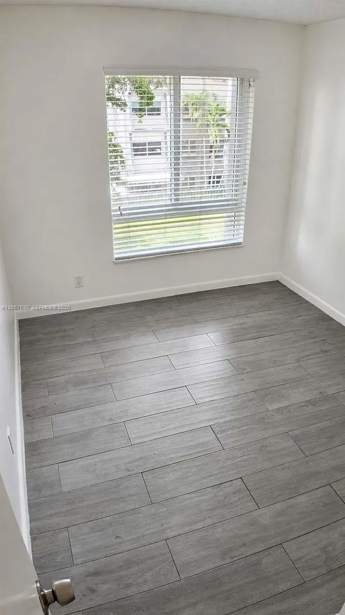 11120 SW 196th St #309 Cutler Bay, FL 33157