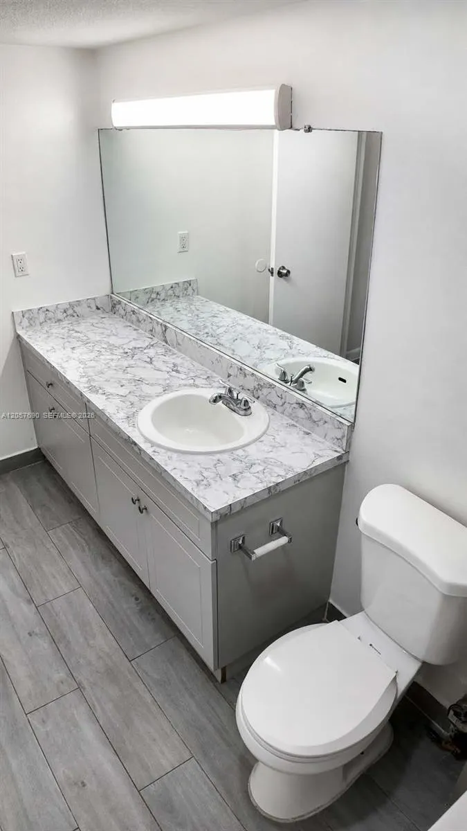 11120 SW 196th St #309 Cutler Bay, FL 33157