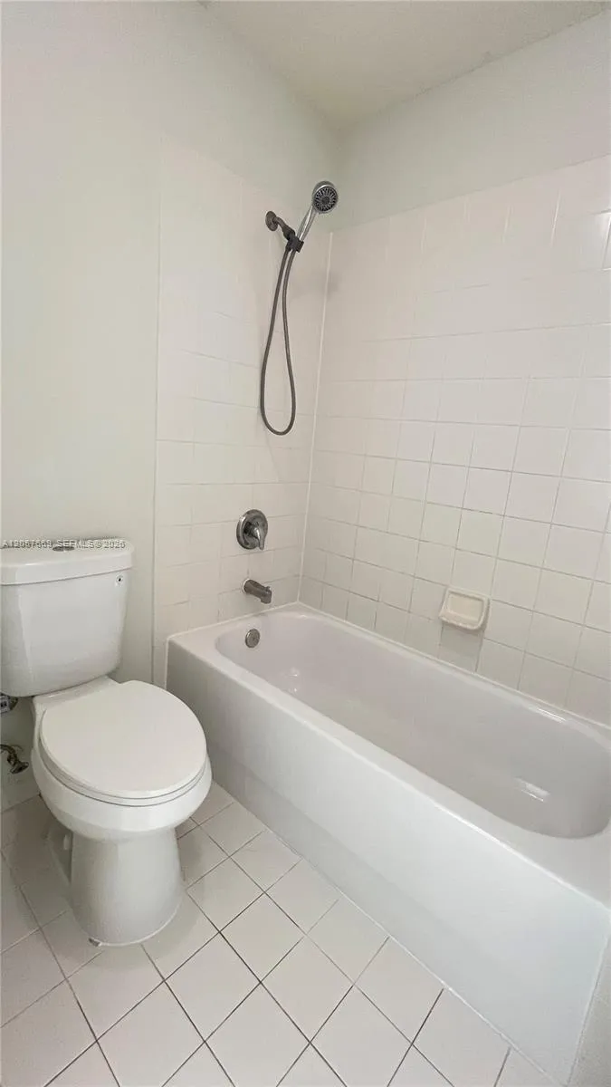 22841 SW 88 PL #301 Cutler Bay, FL 33190
