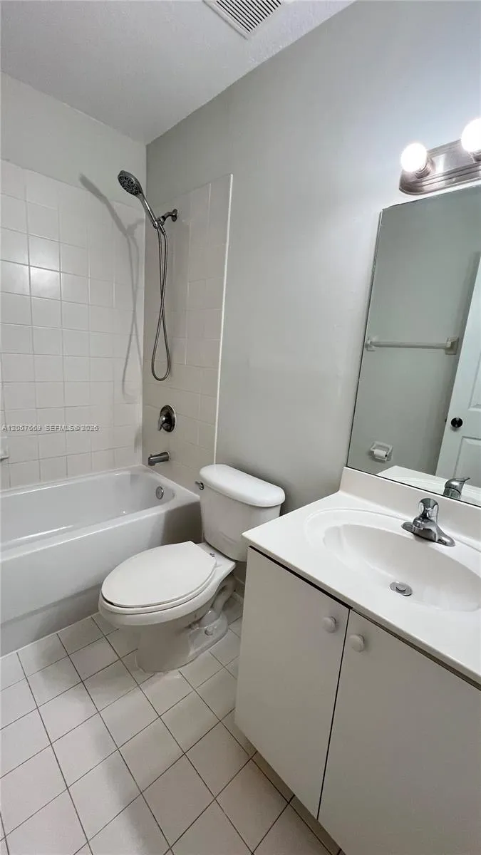 22841 SW 88 PL #301 Cutler Bay, FL 33190