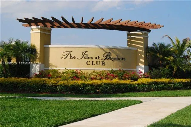 22841 SW 88 PL #301 Cutler Bay, FL 33190