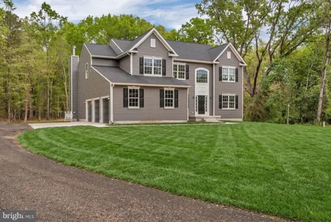 5 LARCHMONT COURT