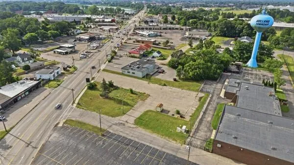 294 River Avenue Holland, MI 49424