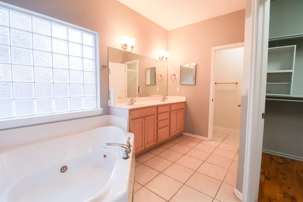 7129 E 81st Street Tulsa, OK 74133