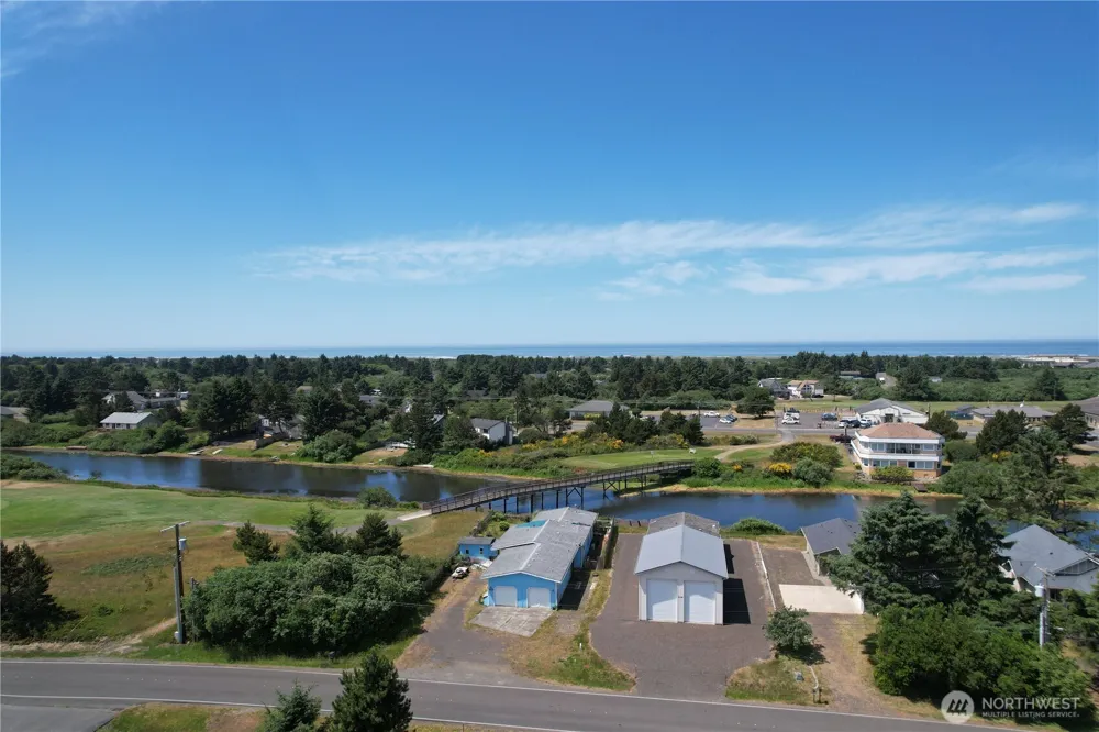 535 Canal Drive NE Ocean Shores, WA 98569