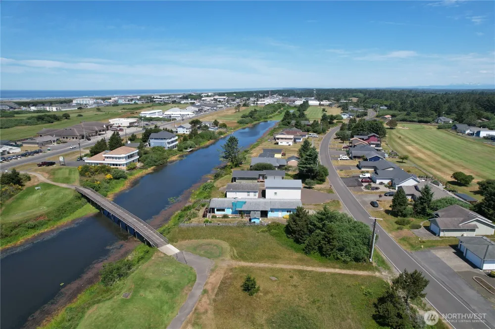 535 Canal Drive NE Ocean Shores, WA 98569