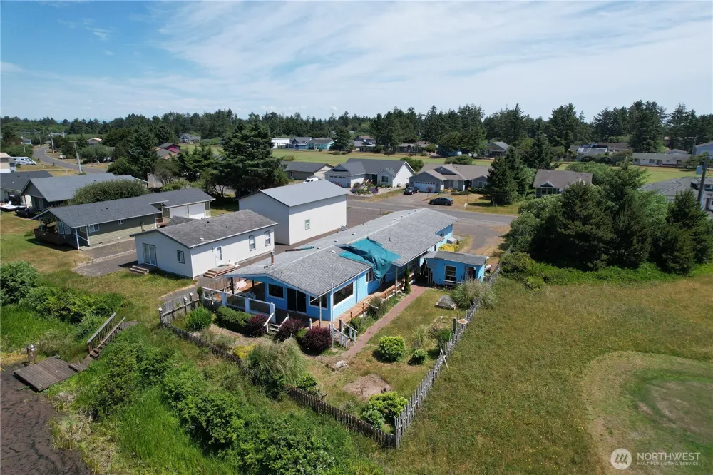 535 Canal Drive NE Ocean Shores, WA 98569