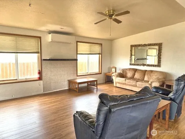 535 Canal Drive NE Ocean Shores, WA 98569