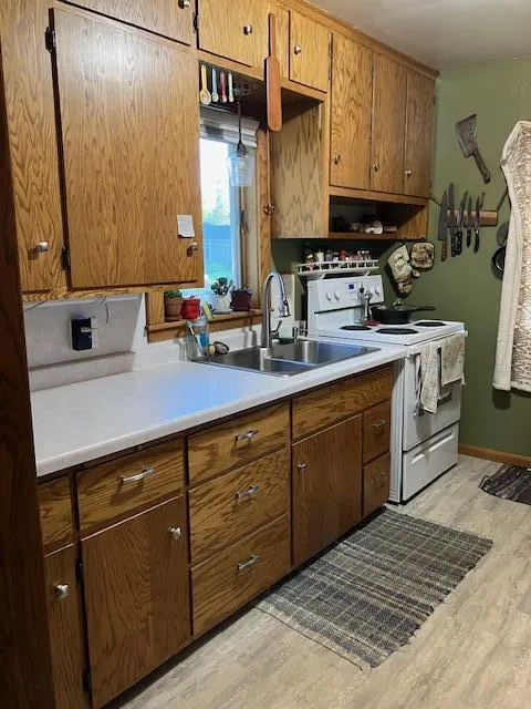 825 9th Avenue NE Waseca, MN 56093