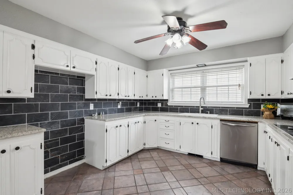 201 Sandy Circle Tahlequah, OK 74464