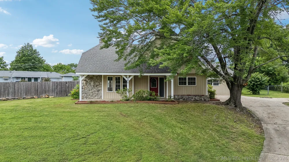 201 Sandy Circle Tahlequah, OK 74464
