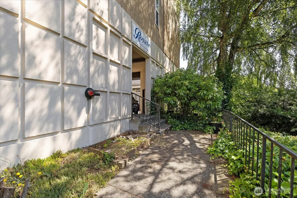 3209 Hoyt Avenue #302 Everett, WA 98201