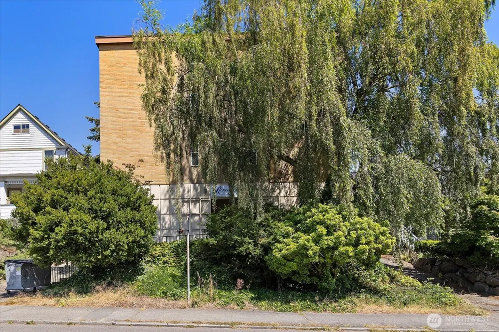 3209 Hoyt Avenue #302 Everett, WA 98201