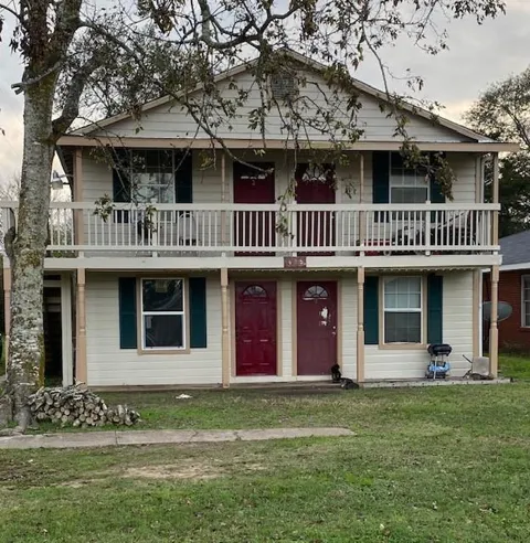 435 Washington Street #4