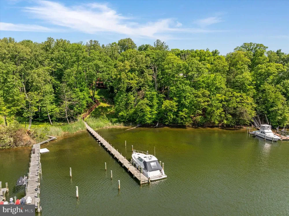 1486 DOWNHAM MARKET Annapolis, MD 21401