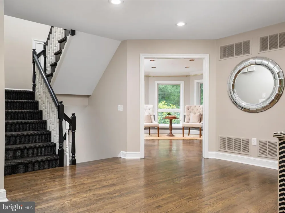1486 DOWNHAM MARKET Annapolis, MD 21401