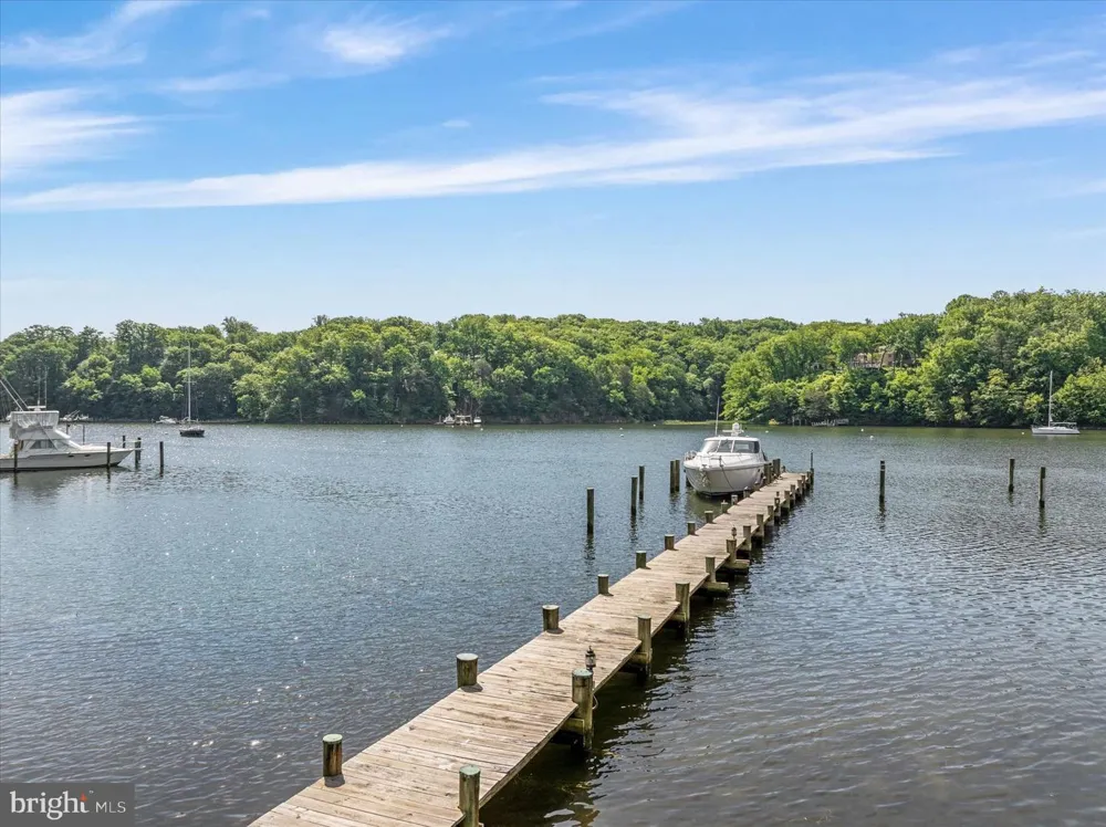 1486 DOWNHAM MARKET Annapolis, MD 21401