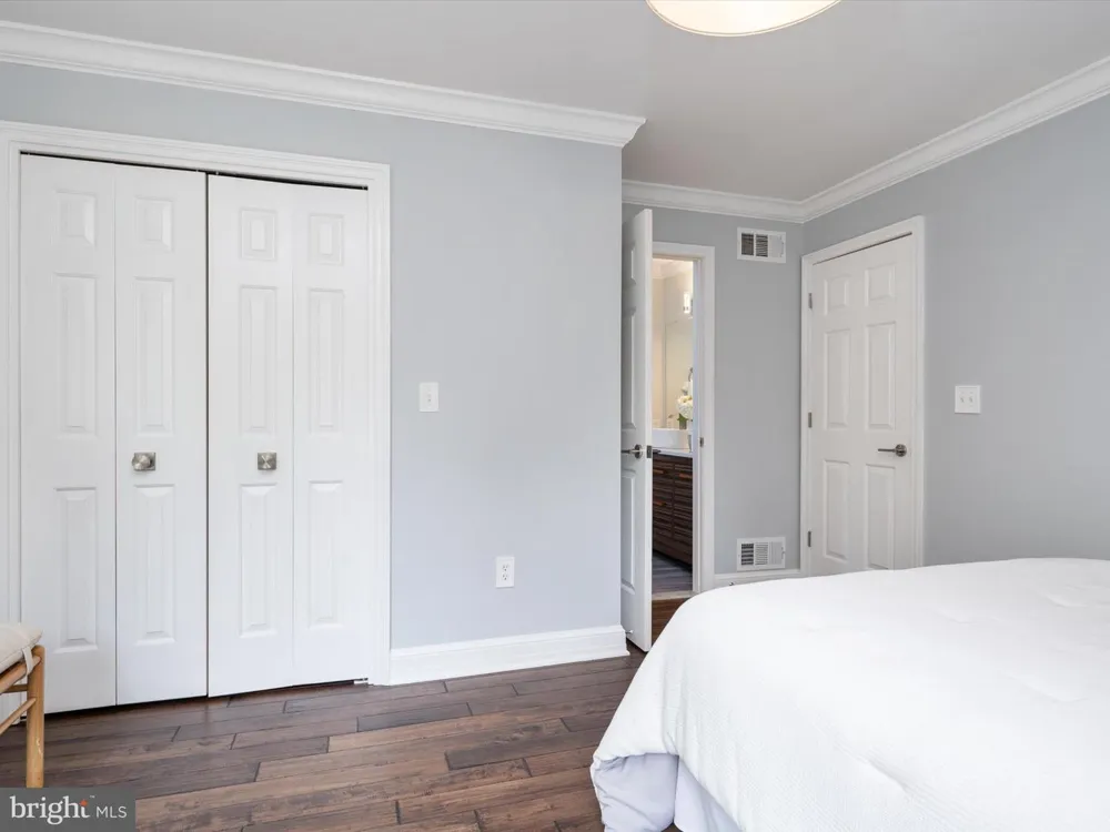 1486 DOWNHAM MARKET Annapolis, MD 21401