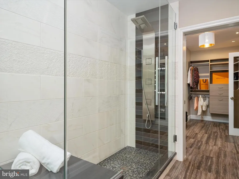 1486 DOWNHAM MARKET Annapolis, MD 21401