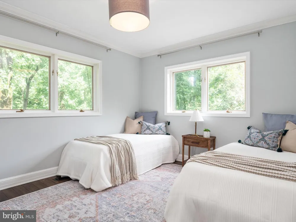 1486 DOWNHAM MARKET Annapolis, MD 21401