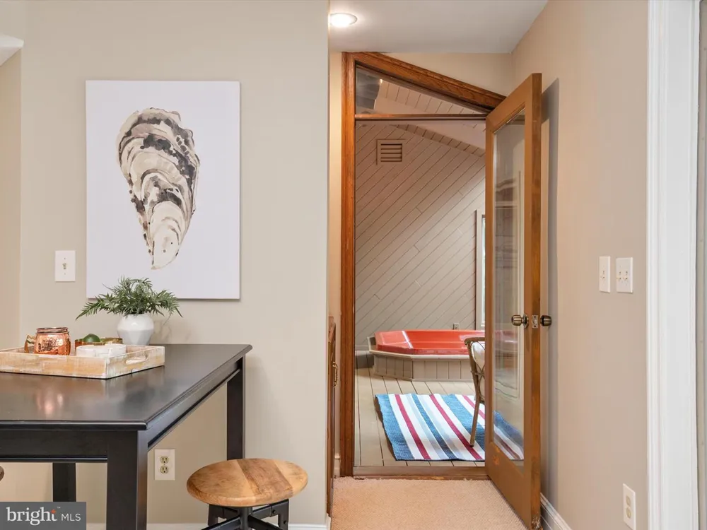 1486 DOWNHAM MARKET Annapolis, MD 21401