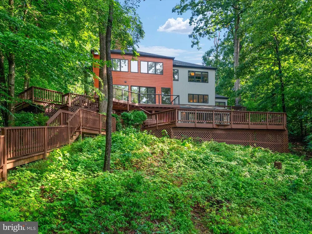 1486 DOWNHAM MARKET Annapolis, MD 21401