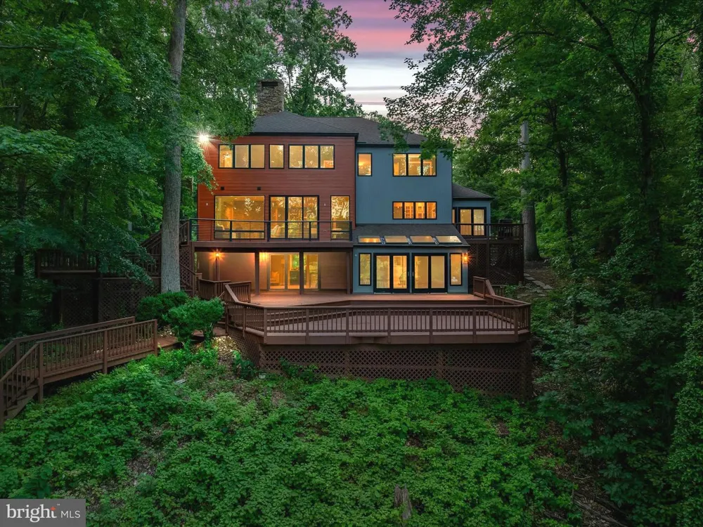 1486 DOWNHAM MARKET Annapolis, MD 21401