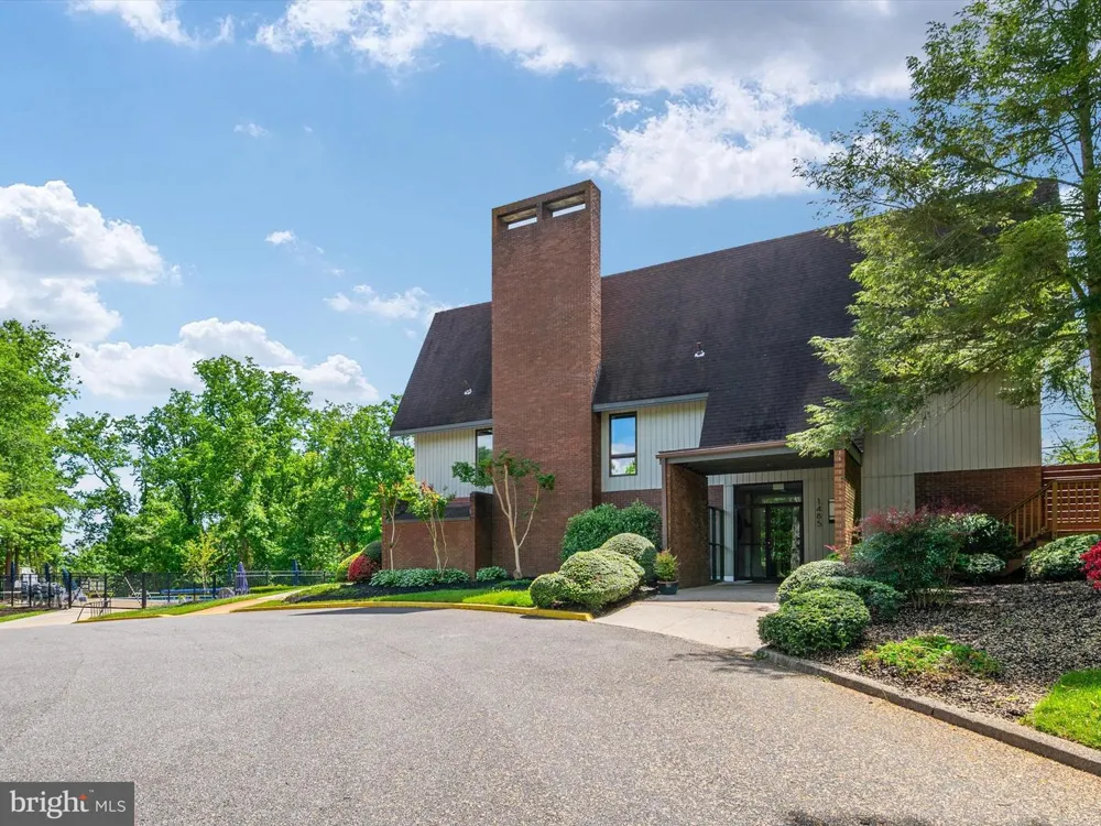1486 DOWNHAM MARKET Annapolis, MD 21401