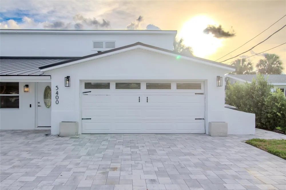 5400 DENVER STREET NE St Petersburg, FL 33703