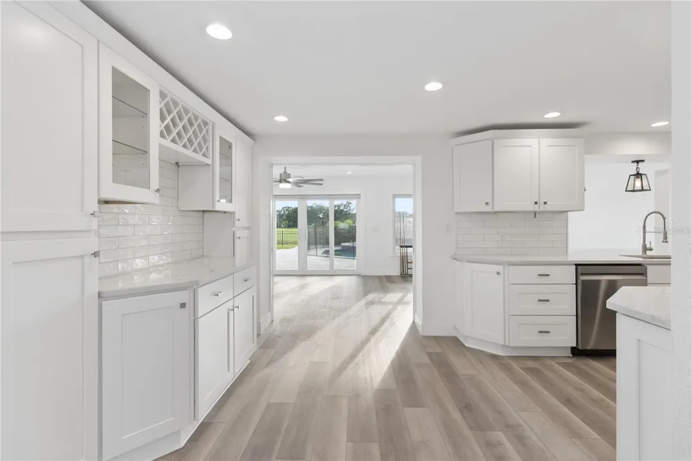 5400 DENVER STREET NE St Petersburg, FL 33703