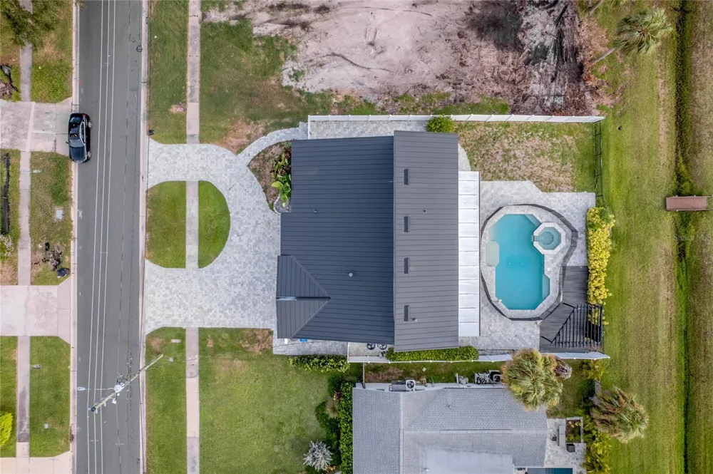 5400 DENVER STREET NE St Petersburg, FL 33703