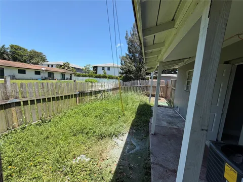 4680 SW 33rd Ave #2