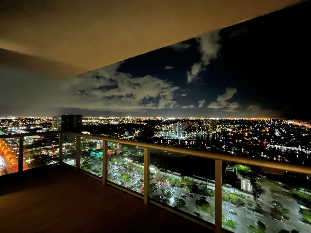 2600 E HALLANDALE BEACH BOULEVARD #T3110 Hallandale Beach, FL 33009